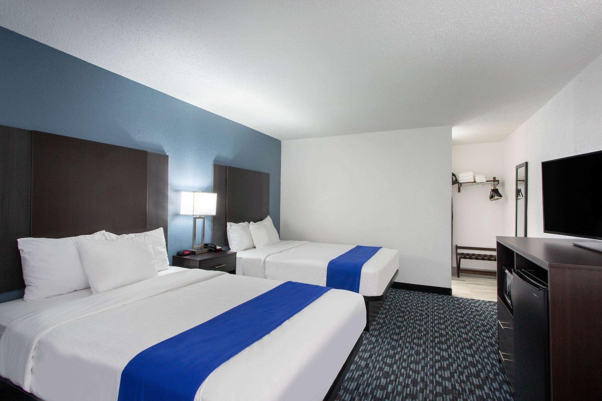 Baymont By Wyndham Charlotte University Kültér fotó