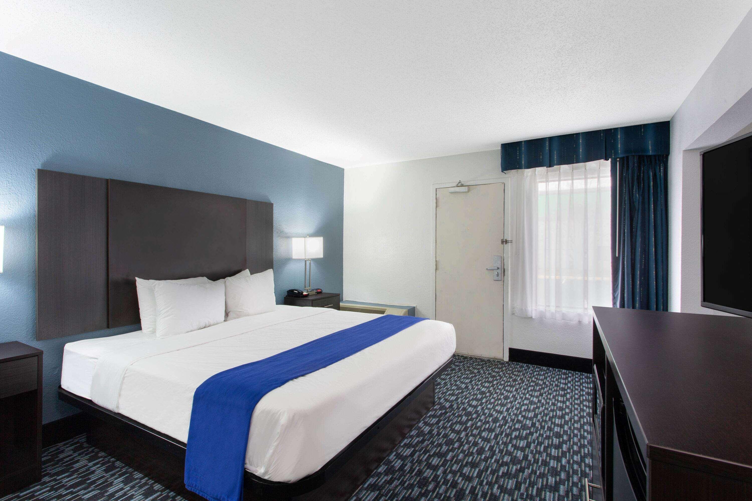 Baymont By Wyndham Charlotte University Kültér fotó