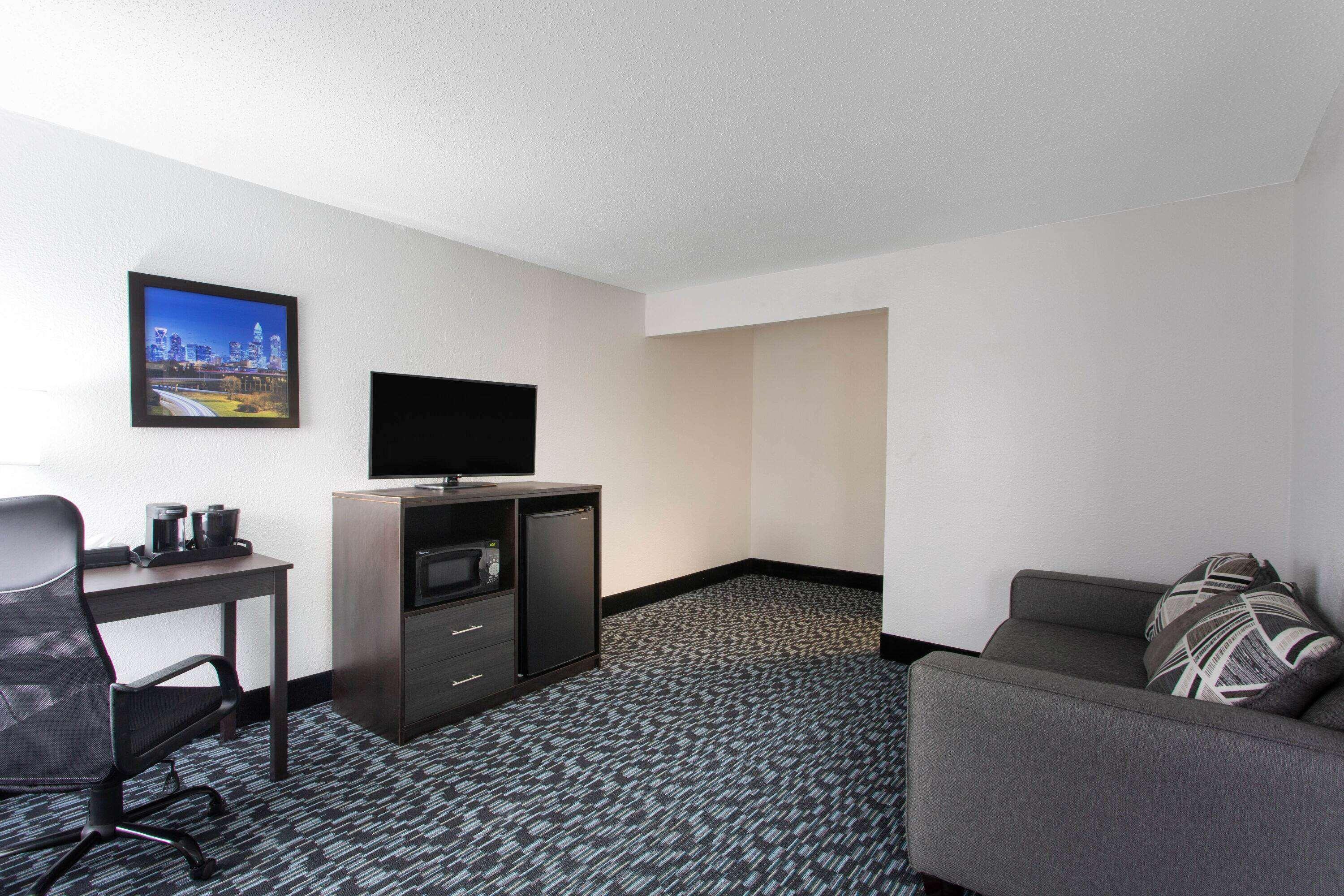 Baymont By Wyndham Charlotte University Kültér fotó